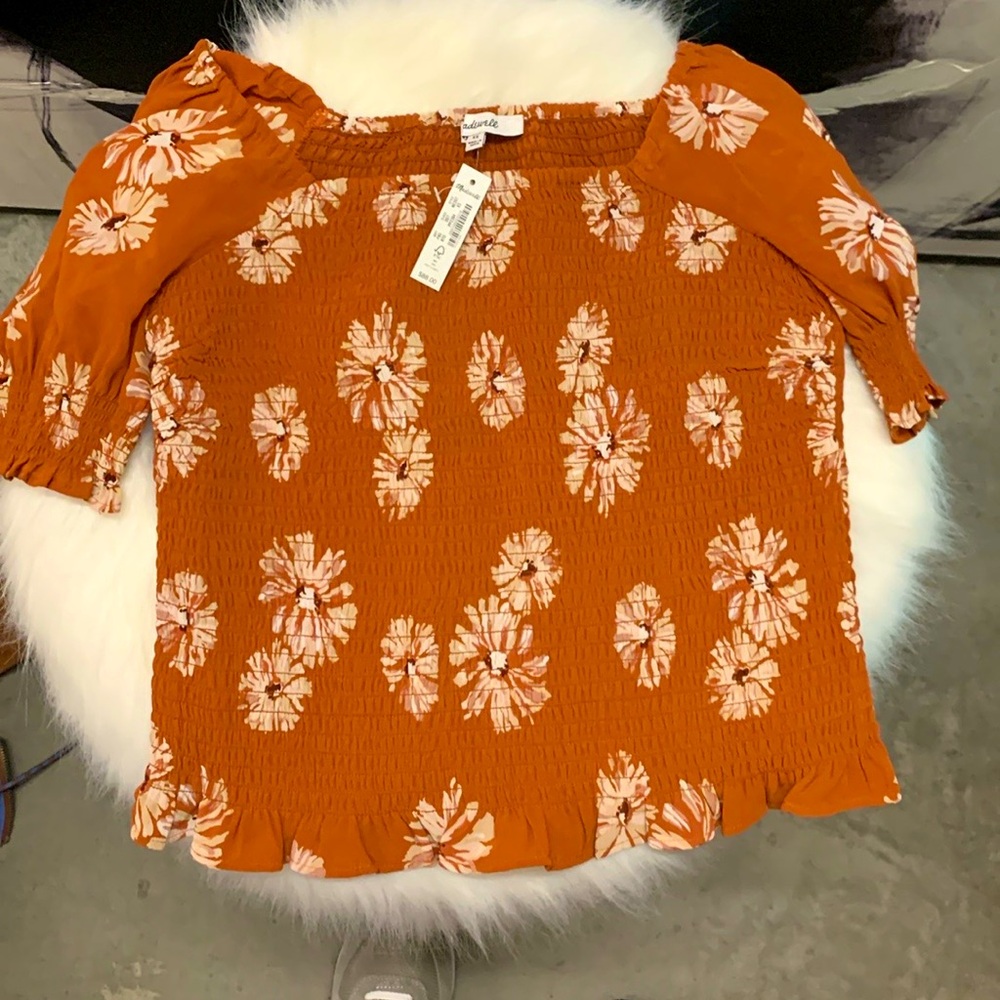 NWT‼️ Madewell smocked floral top 🌼